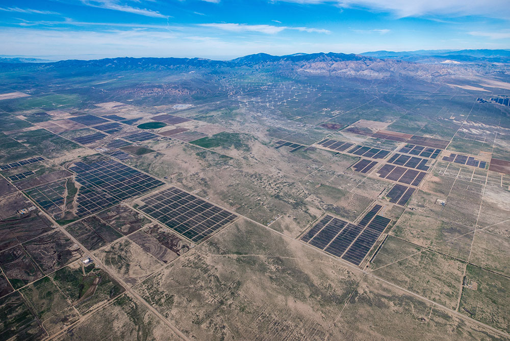 Photo 1. Solar installations dominate the landscape